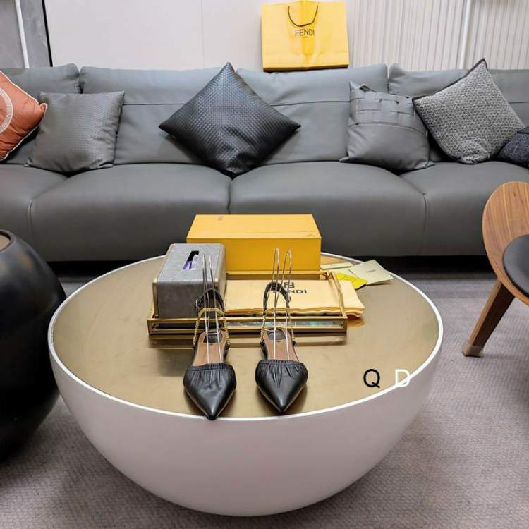 Picture of Fendi Shoes _SKUFendisz35-40GDT06014698